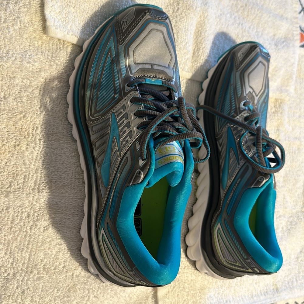 Great Condition, Only Worn Once Inside. Brooks Gl… - image 2
